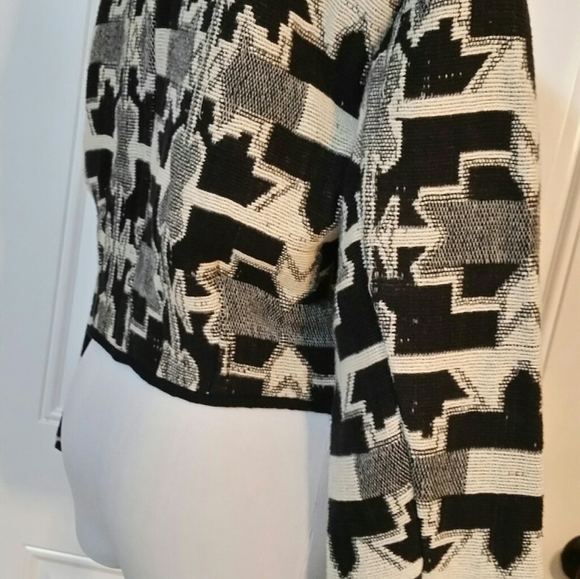 New Indentity Jacket - Picture 13 of 16